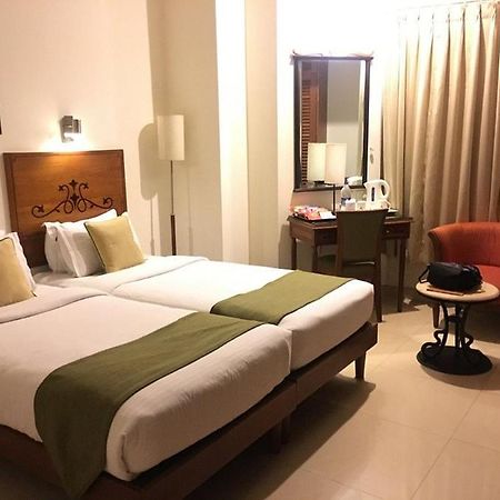 Nani Hotels & Resorts โกลลัม ภายนอก รูปภาพ